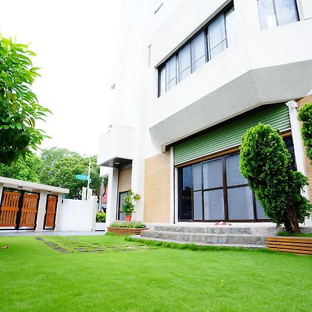 New York B&B Hualien City Exterior photo