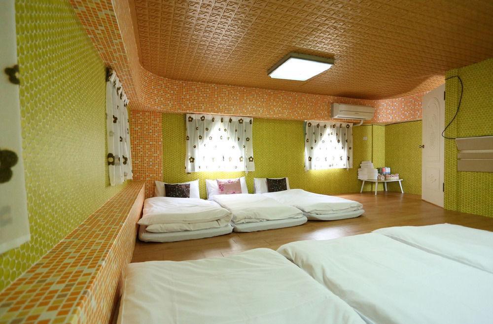 New York B&B Hualien City Exterior photo